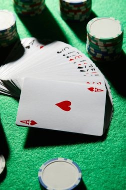 Lucky Twins game interface on sukaslot138 showing stake selection and outcome display